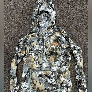 Sitka Longsleeve Hunting Apparel